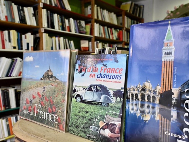 PHOTOS BOUQUINISTE 0520254