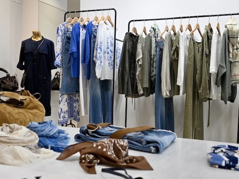 PHOTOS GERARD DAREL 0520252