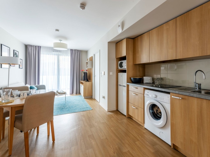 Residence-Services-Seniors-Stella-Macon-appartement-sejour-cuisine